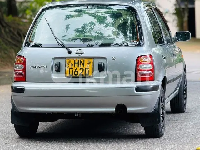 Nissan March 2002 photo 3