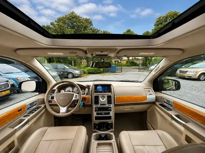 Chrysler Grand Voyager 2008 photo 3