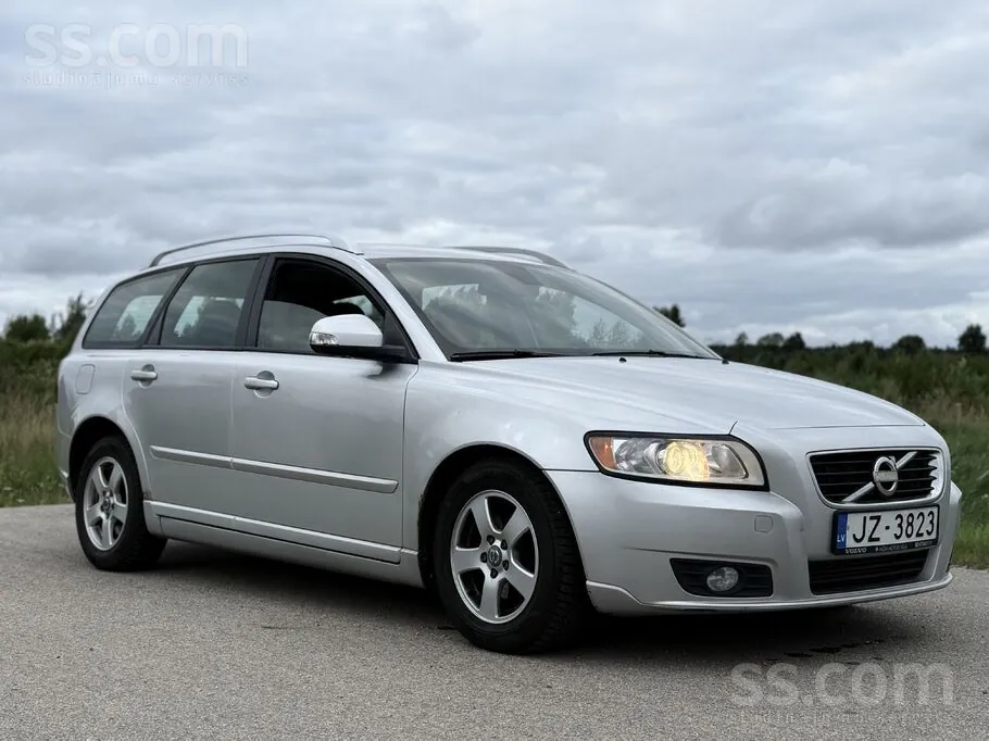 Volvo V50 2012 photo 5