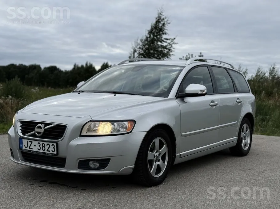 Volvo V50 2012 photo 4