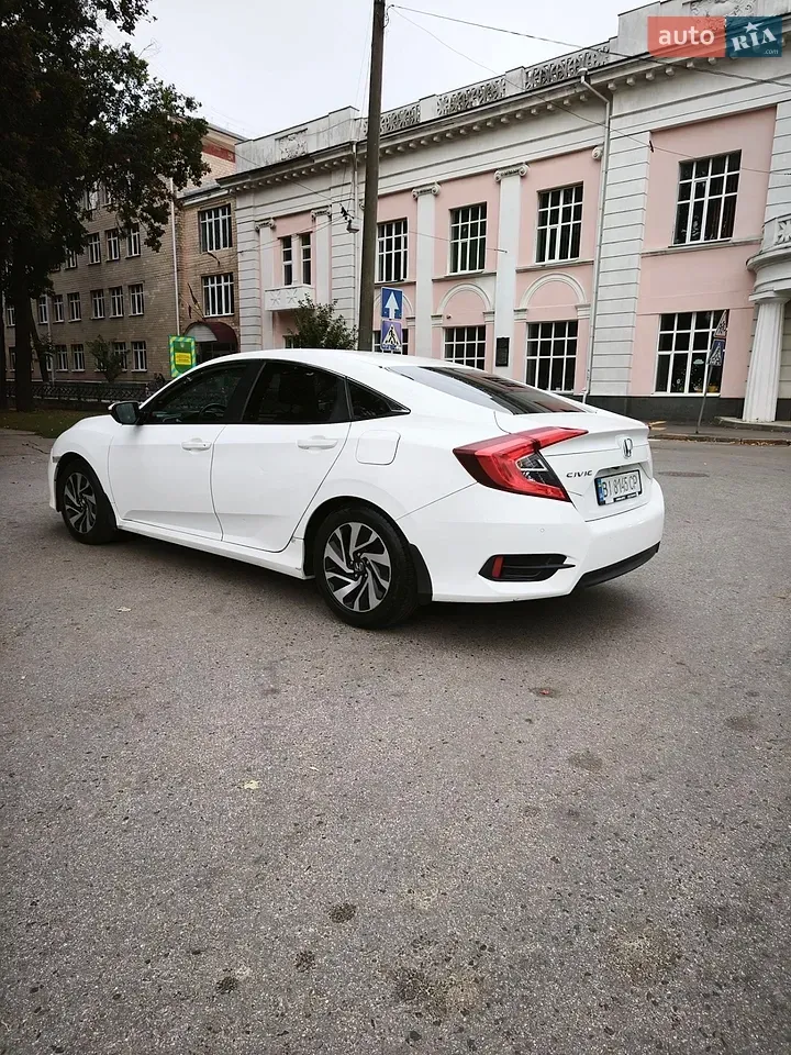 Honda Civic 2017 photo 2