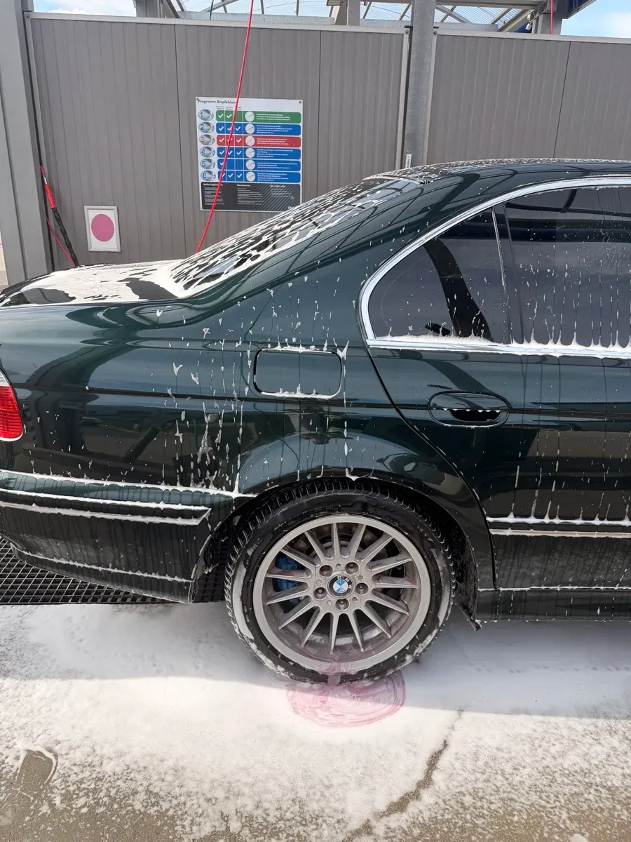 BMW 5 Series 2002 photo 2