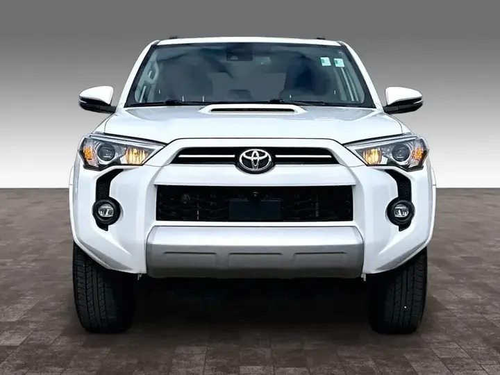 Toyota 4Runner 2023 photo 3
