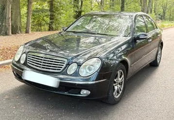 Mercedes-Benz E220