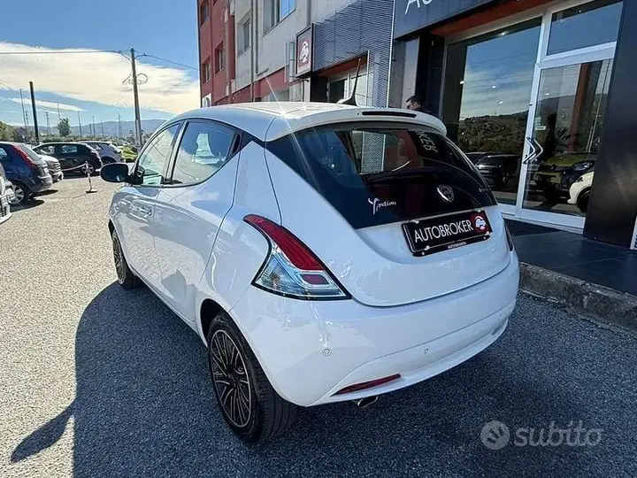 Lancia Ypsilon 2022 photo 4