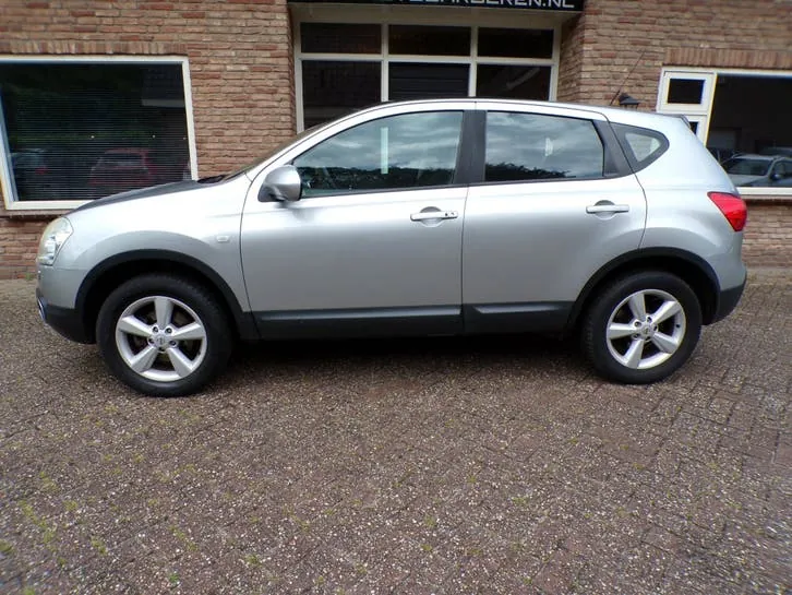 Nissan Qashqai 2008 photo 2