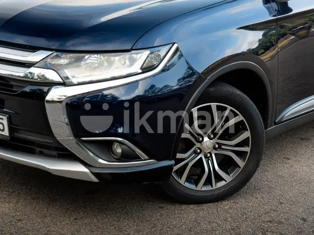 Mitsubishi Outlander 2015 photo 2
