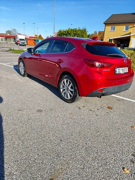 Mazda 3 2015 photo 2