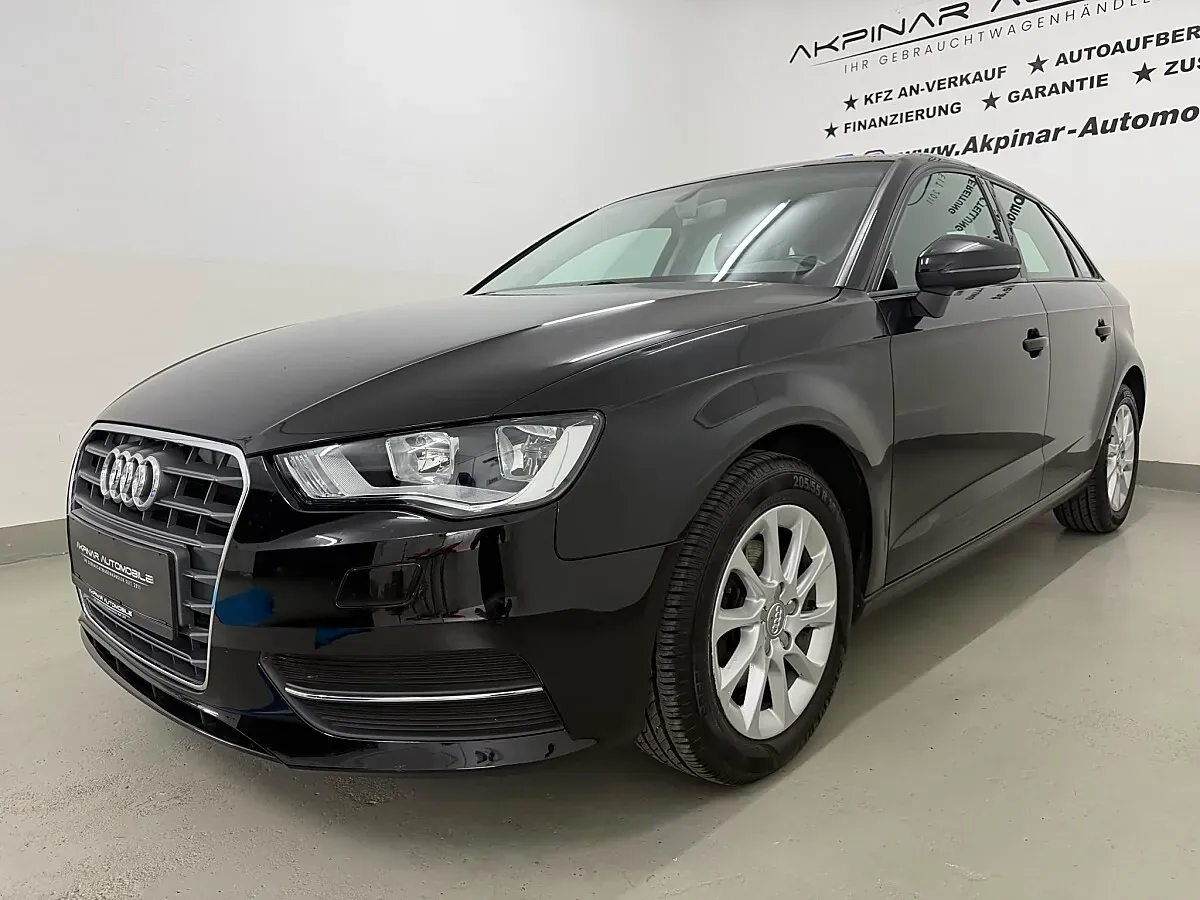 Audi A3 2015 photo 3