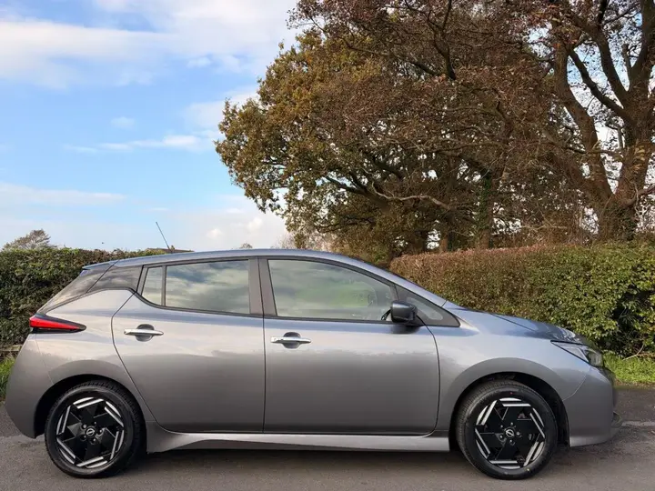 Nissan Leaf 2022 photo 5
