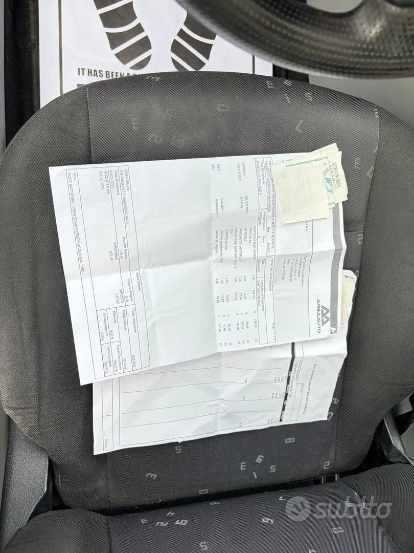 Mazda 2 2004 photo 4