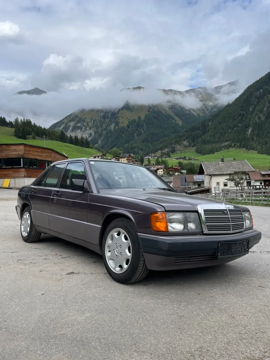 Mercedes-Benz 190