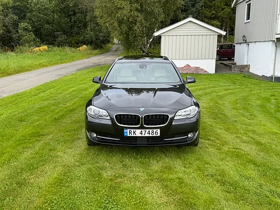 BMW 520I 2012 photo 2