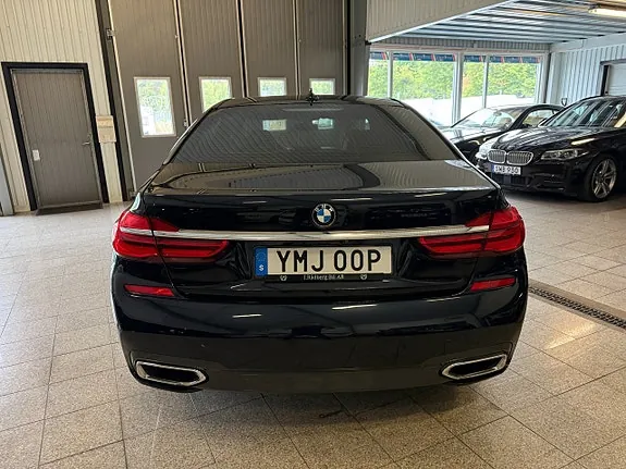 BMW 750I 2016 photo 4