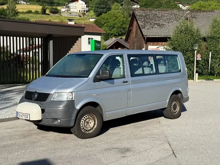 Volkswagen T5 2008 photo 2