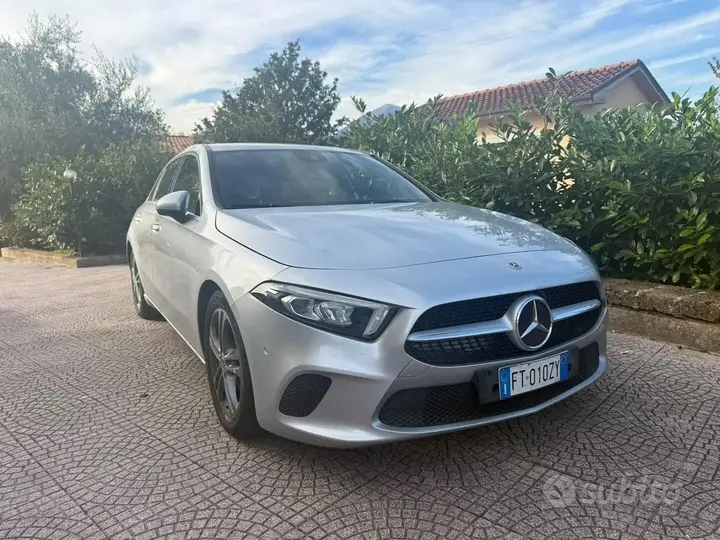 Mercedes-Benz A 180