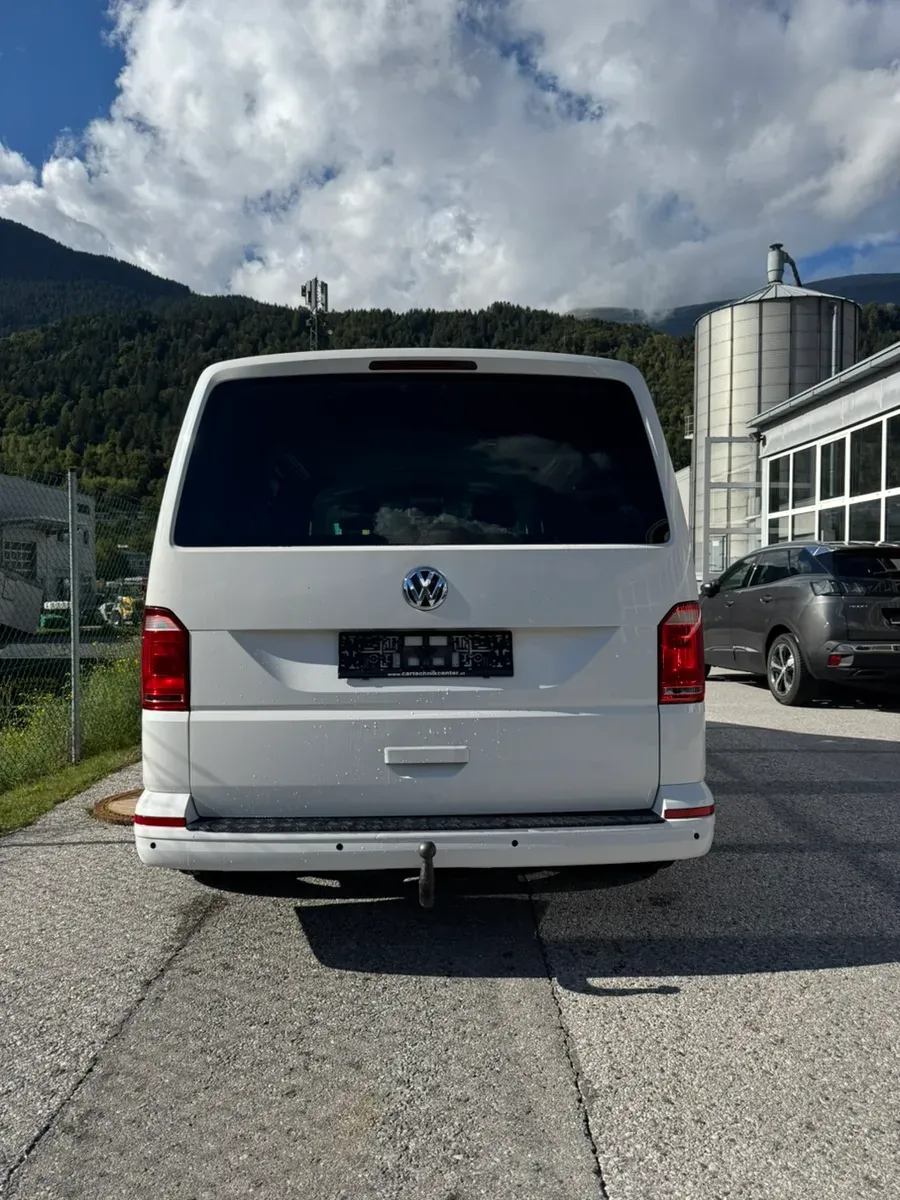 Volkswagen T5 2012 photo 2
