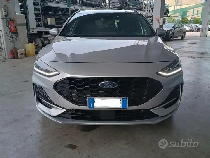 Ford Focus 2025 photo 3