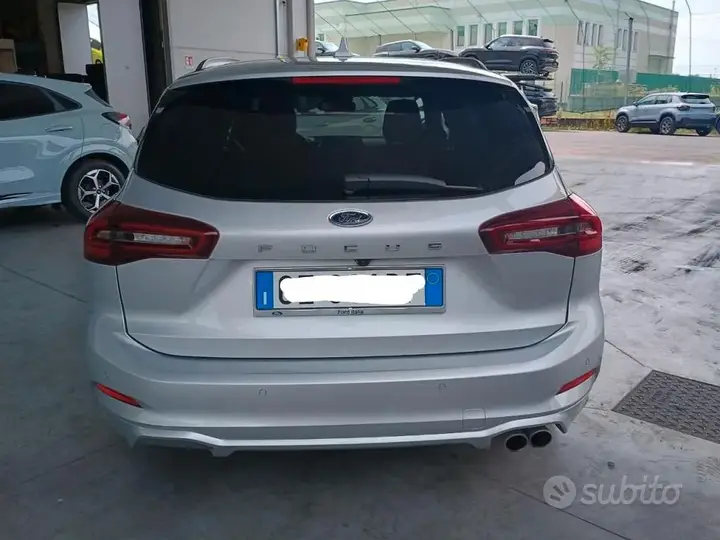 Ford Focus 2025 photo 4