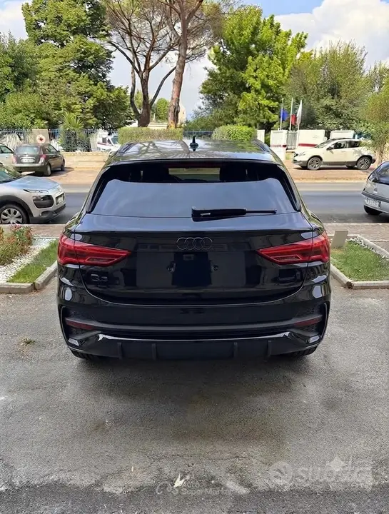 Audi Q3 2022 photo 4
