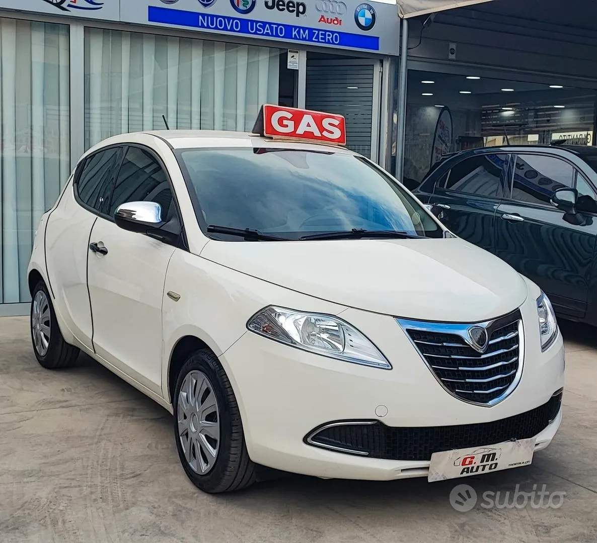 Lancia Ypsilon 2012 photo 2