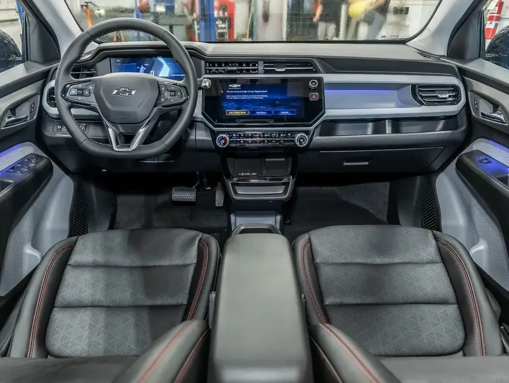 Chevrolet Bolt 2027 photo 4