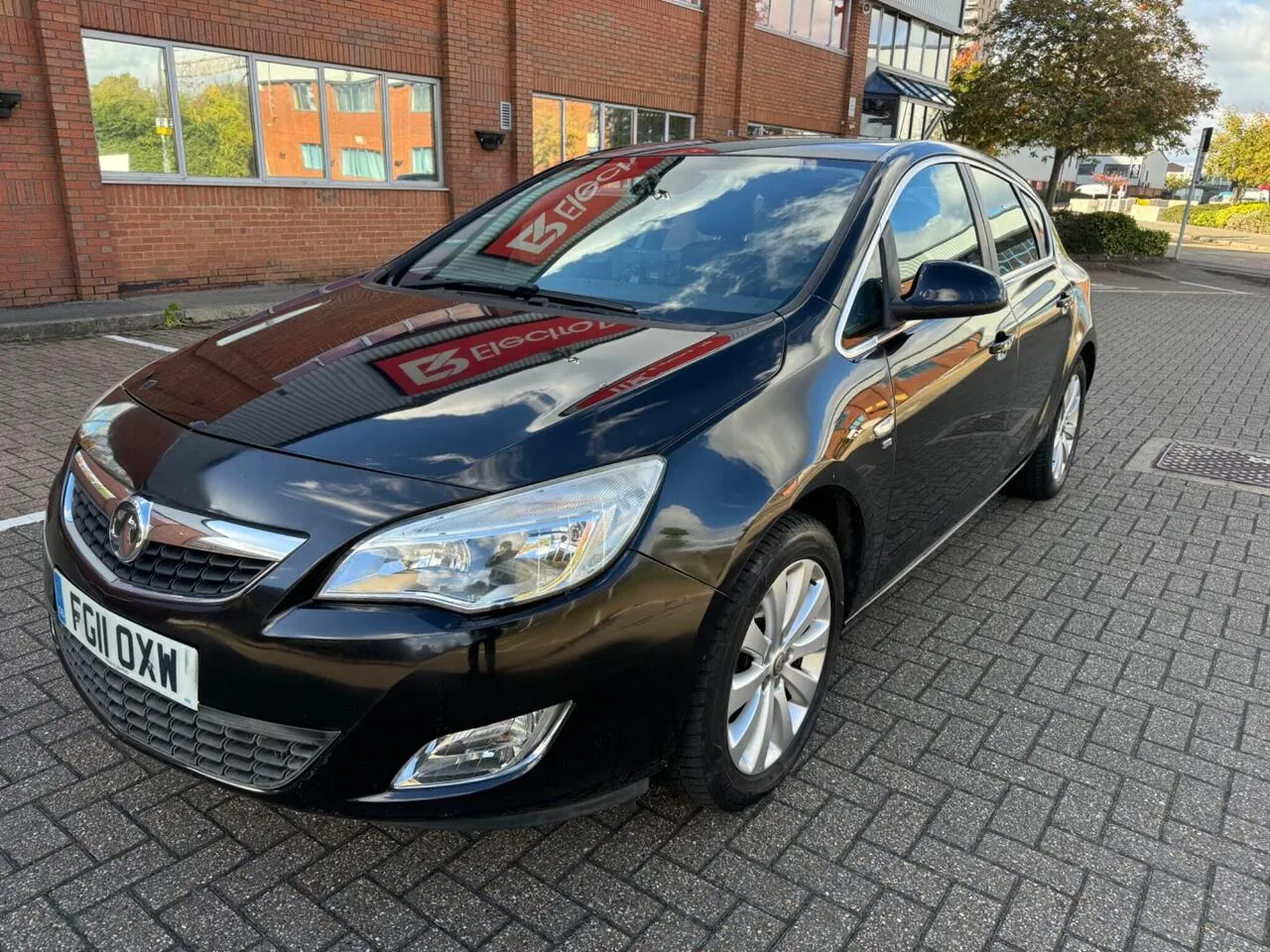 Vauxhall Astra 2011 photo 5