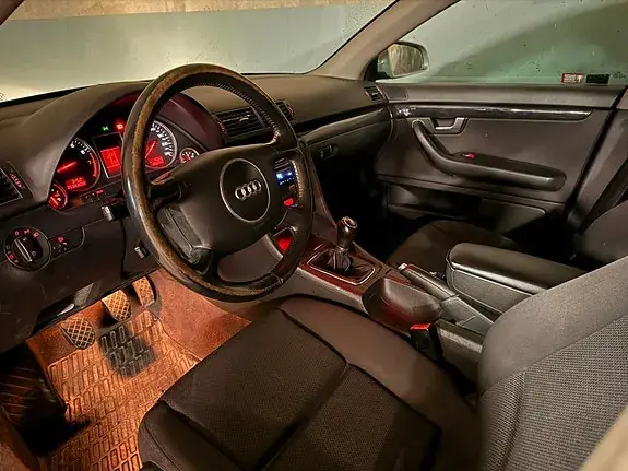 Audi A4 2003 photo 3