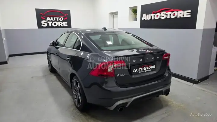 Volvo S60 2015 photo 3