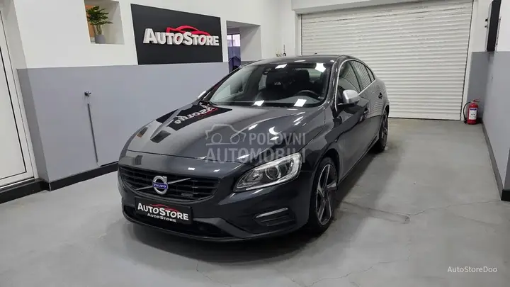Volvo S60 2015 photo 4