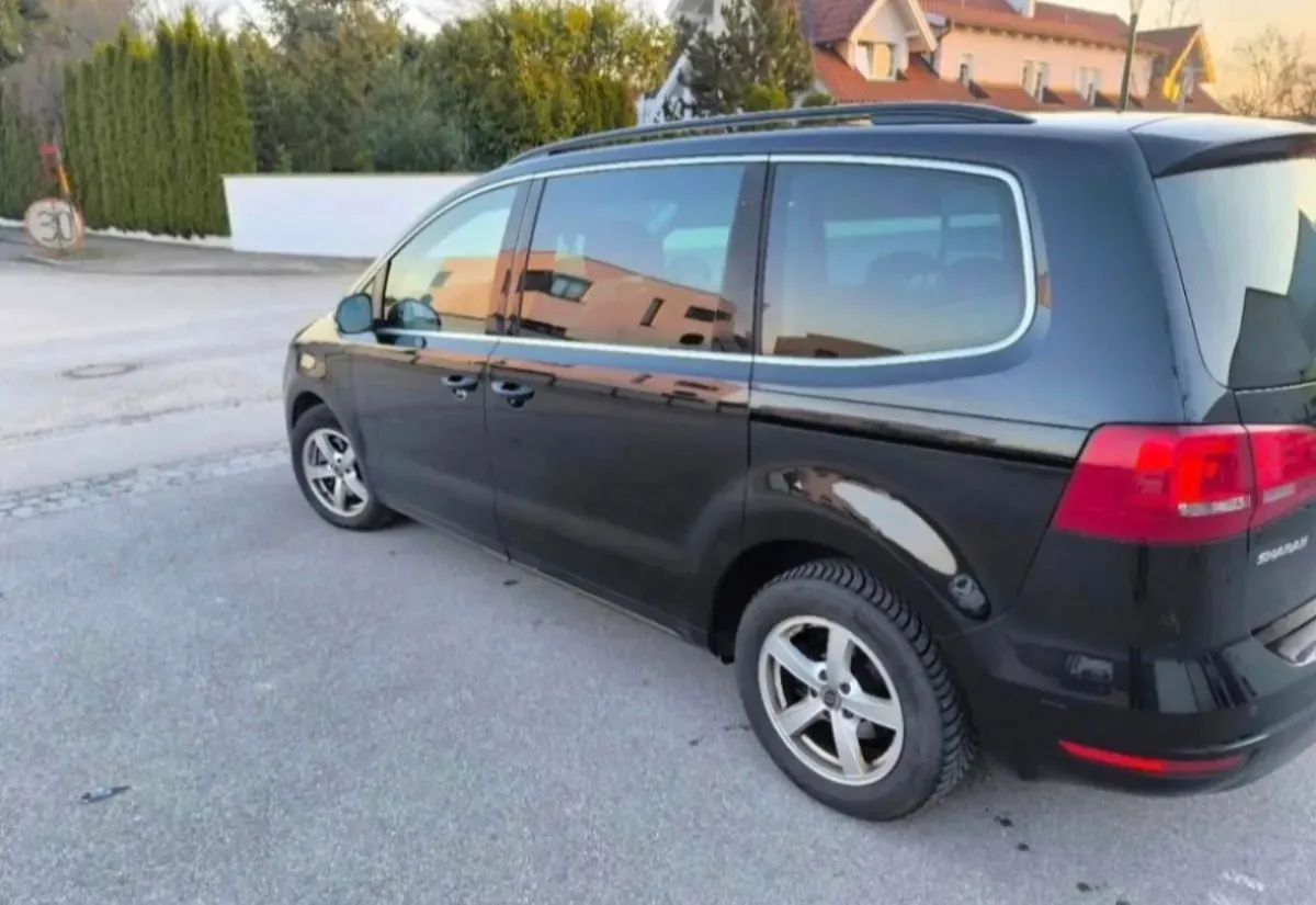 Volkswagen Sharan 2013 photo 2