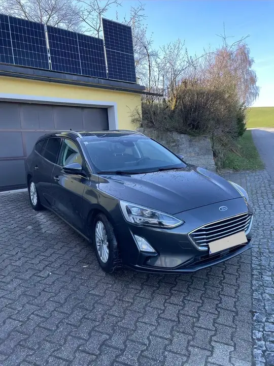 Ford Focus 2019 photo 2