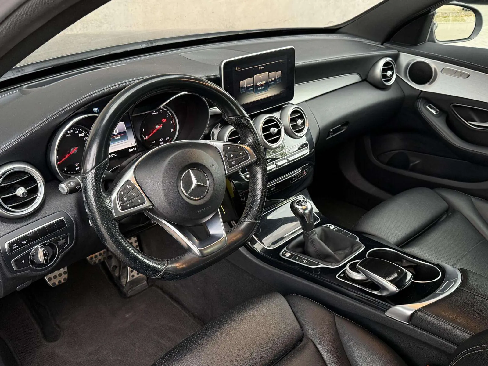 Mercedes-Benz C200 2014 photo 4