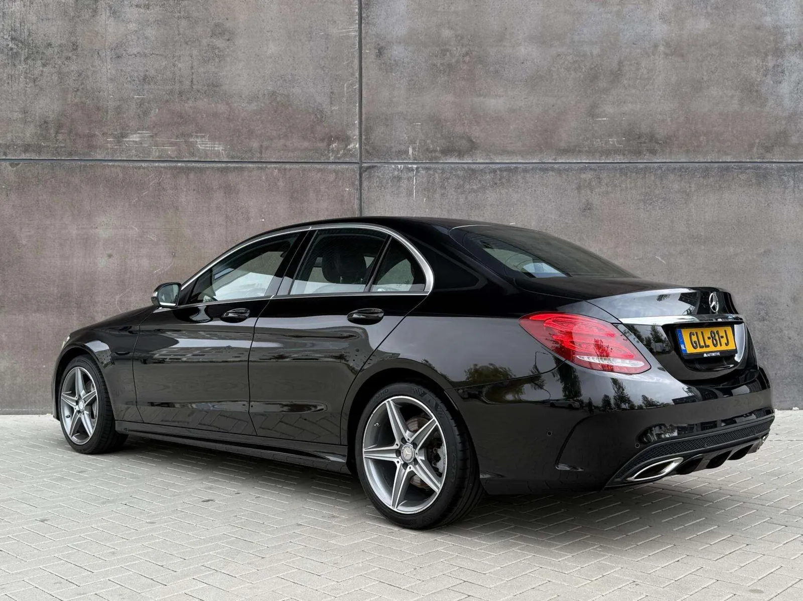 Mercedes-Benz C200 2014 photo 2
