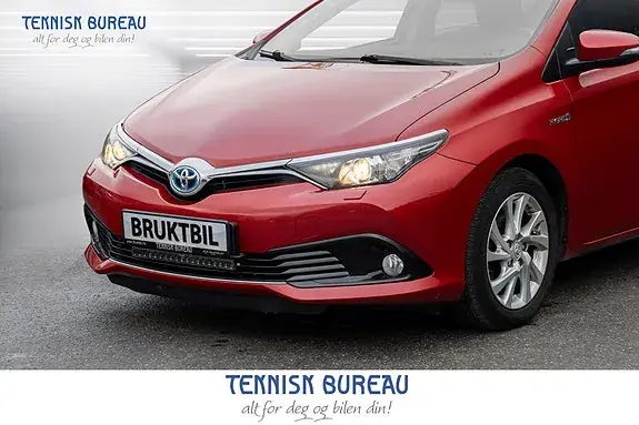 Toyota Auris 2016 photo 2