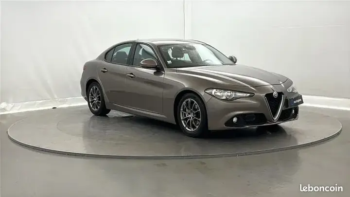 Alfa Romeo Giulia 2017 photo 3
