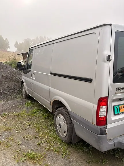 Ford Transit 300M Van 2006 photo 3