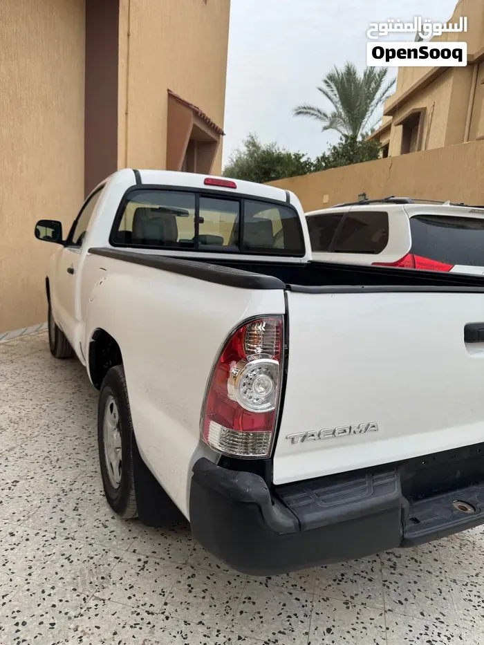 Toyota Tacoma 2014 photo 2
