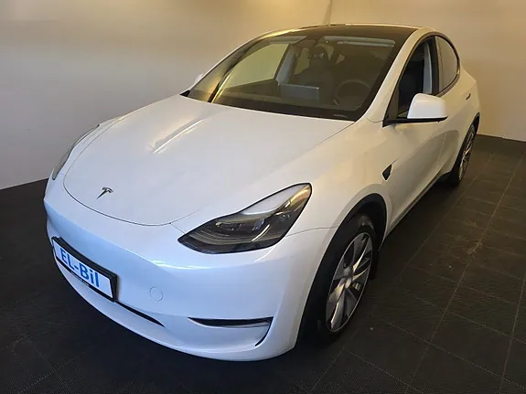 Tesla Model Y 2023 photo 3