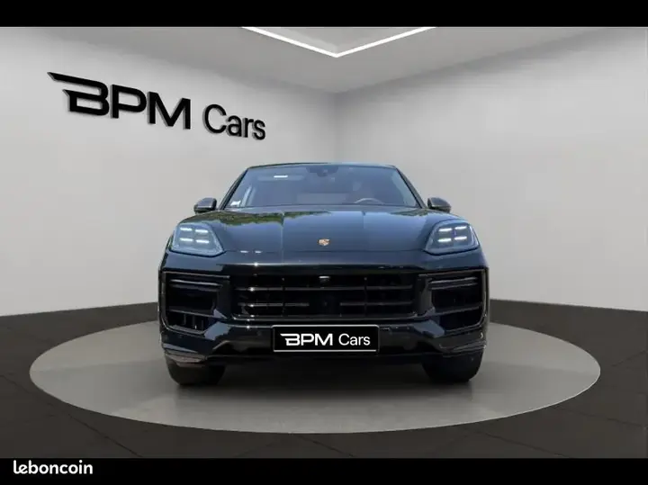 Porsche Cayenne 2024 photo 2