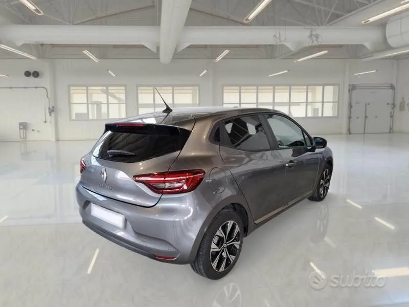 Renault Clio 2023 photo 4