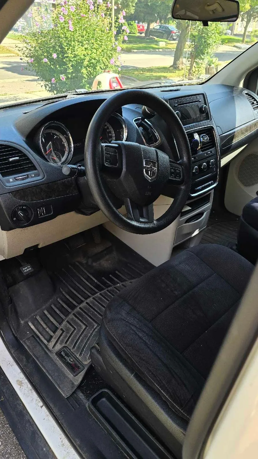 Dodge Grand Caravan 2011 photo 5