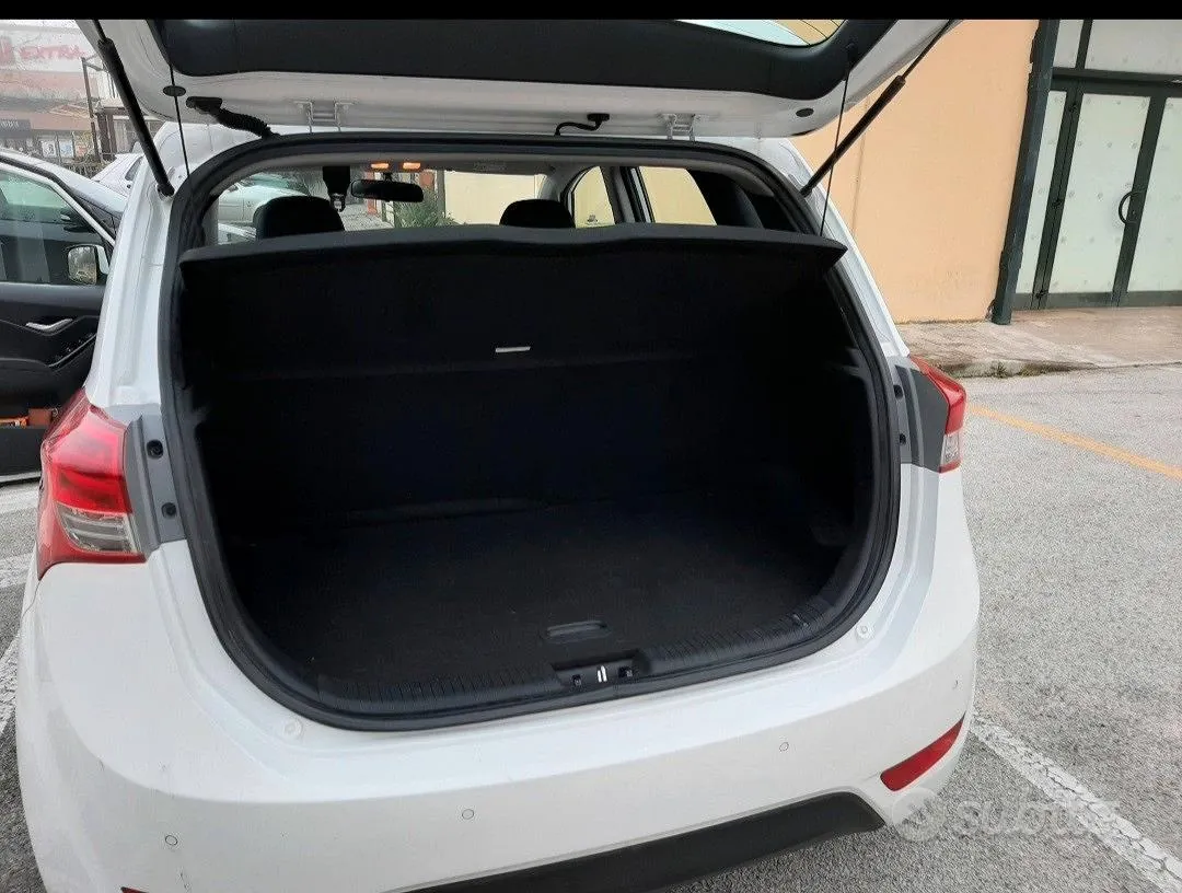 Hyundai Ix20 2017 photo 3