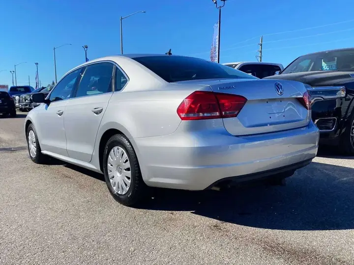 Volkswagen Passat 2015 photo 2