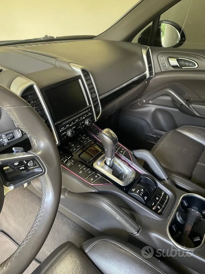 Porsche Cayenne 2016 photo 2