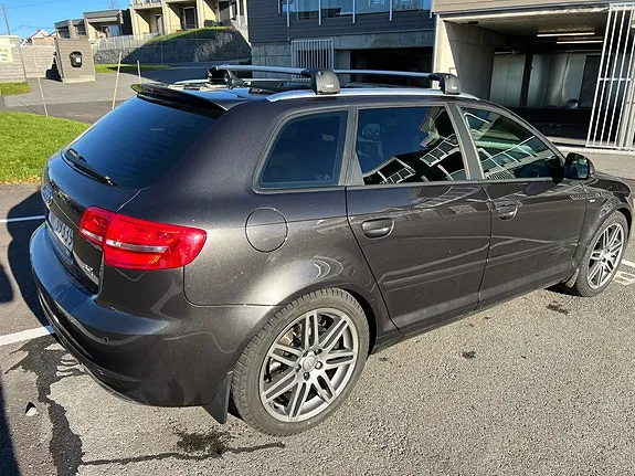 Audi A3 2009 photo 2