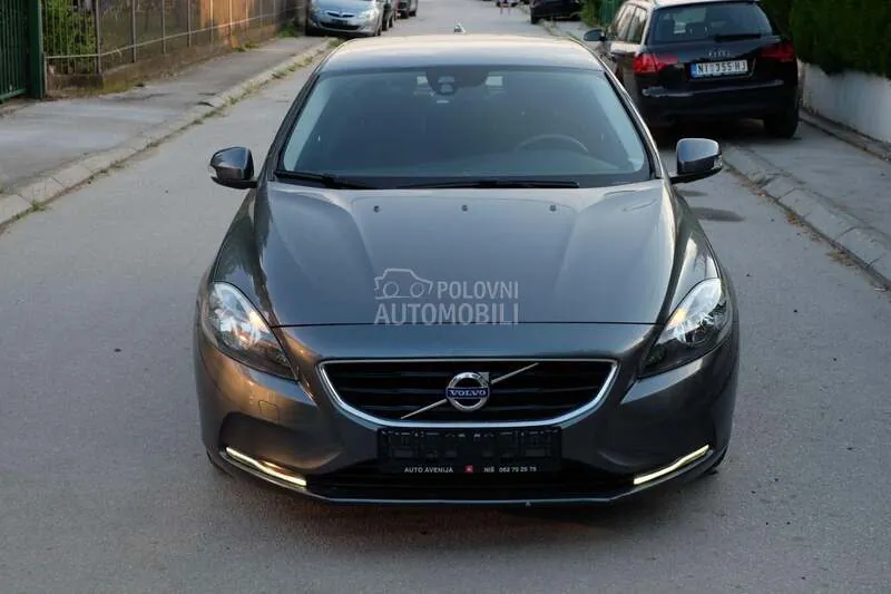 Volvo V40 2014 photo 2