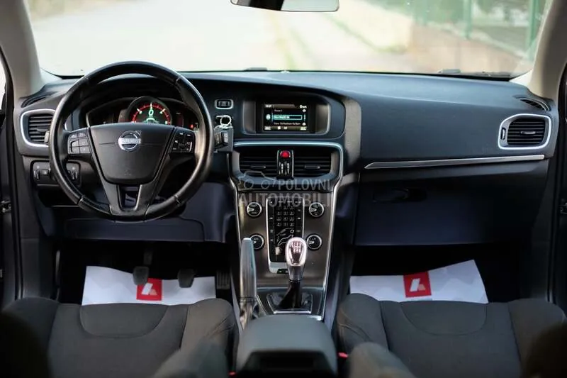 Volvo V40 2014 photo 3