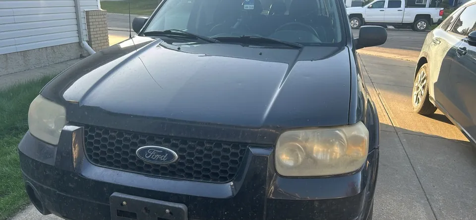 Ford Escape 2006 photo 2