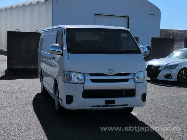 Toyota Regius Ace